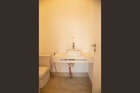 Apartamento à venda com 838m², 5 quartos e 7 vagasBanheiro da Suíte 6