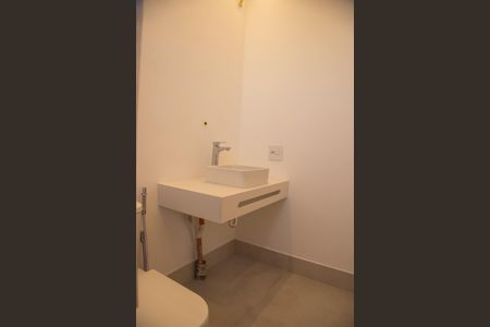 Apartamento à venda com 838m², 5 quartos e 7 vagasBanheiro da Suíte 6