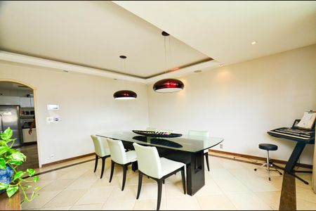 Casa à venda com 300m², 5 quartos e 2 vagasSala jantar casa2