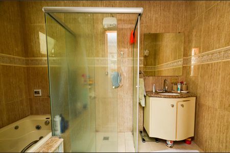 Casa à venda com 300m², 5 quartos e 2 vagasBanheiro da Suíte