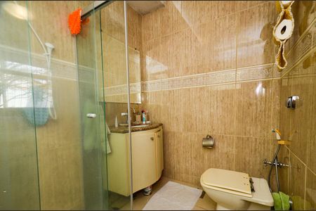 Casa à venda com 300m², 5 quartos e 2 vagasBanheiro da Suíte