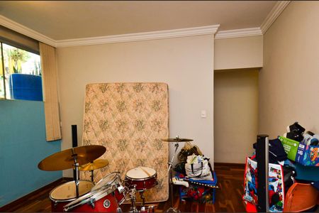 Casa à venda com 300m², 5 quartos e 2 vagasQuarto2 casa1