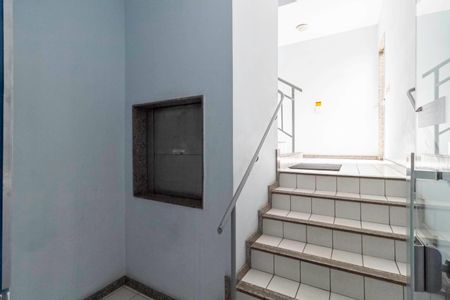 Apartamento à venda com 110m², 4 quartos e 3 vagas Apartamento à venda com 110m², 4 quartos e 3 vagasHall social