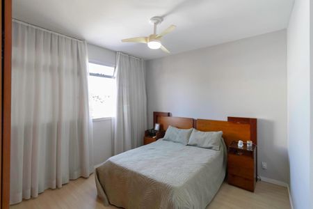 Apartamento à venda com 110m², 4 quartos e 3 vagas Apartamento à venda com 110m², 4 quartos e 3 vagasSuíte