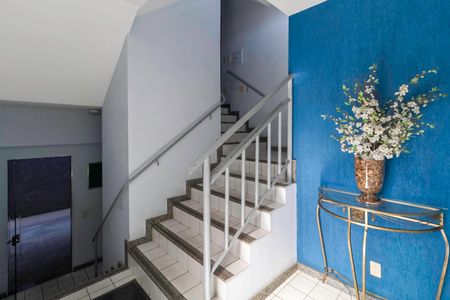 Apartamento à venda com 110m², 4 quartos e 3 vagas Apartamento à venda com 110m², 4 quartos e 3 vagasHall social