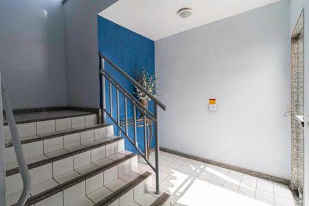 Apartamento à venda com 110m², 4 quartos e 3 vagas Apartamento à venda com 110m², 4 quartos e 3 vagasHall social