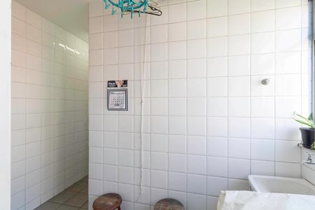 Apartamento à venda com 110m², 4 quartos e 3 vagas Apartamento à venda com 110m², 4 quartos e 3 vagasÁrea de serviço