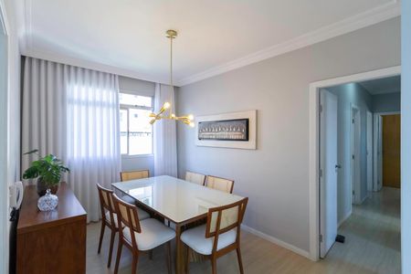 Apartamento à venda com 110m², 4 quartos e 3 vagas Apartamento à venda com 110m², 4 quartos e 3 vagasSala de Jantar