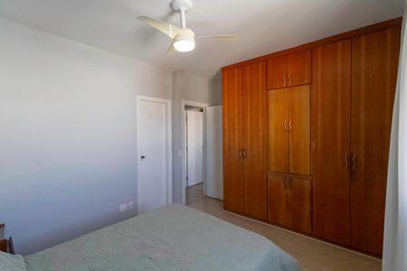 Apartamento à venda com 110m², 4 quartos e 3 vagas Apartamento à venda com 110m², 4 quartos e 3 vagasSuíte