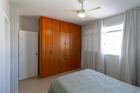 Apartamento à venda com 110m², 4 quartos e 3 vagas Apartamento à venda com 110m², 4 quartos e 3 vagasSuíte