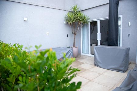 Casa à venda com 217m², 3 quartos e 2 vagas Casa à venda com 217m², 3 quartos e 2 vagasVaranda da Sala