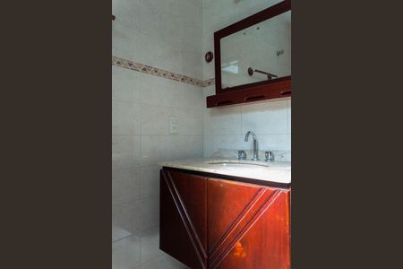 Apartamento à venda com 70m², 2 quartos e 2 vagas Apartamento à venda com 70m², 2 quartos e 2 vagasBanheiro
