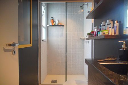 Apartamento à venda com 76m², 2 quartos e 1 vaga Apartamento à venda com 76m², 2 quartos e 1 vagaBanheiro