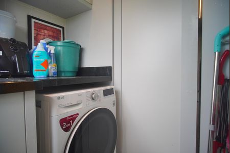 Apartamento à venda com 76m², 2 quartos e 1 vaga Apartamento à venda com 76m², 2 quartos e 1 vagaÁrea de Serviço