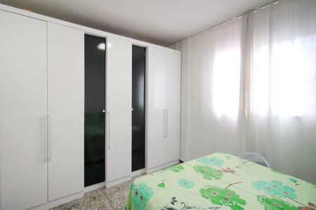 Casa à venda com 155m², 2 quartos e 6 vagasQuarto 1