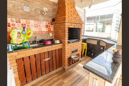 Casa de condomínio à venda com 210m², 3 quartos e 3 vagas Casa de condomínio à venda com 210m², 3 quartos e 3 vagasTerraço