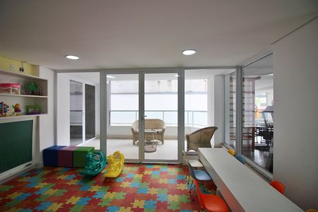 Apartamento à venda com 77m², 3 quartos e 2 vagasÁrea comum - Brinquedoteca