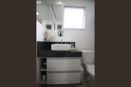 Apartamento à venda com 77m², 3 quartos e 2 vagasBanheiro Social