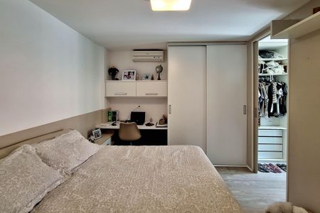 Apartamento à venda com 94m², 3 quartos e 2 vagas Apartamento à venda com 94m², 3 quartos e 2 vagasSuíte