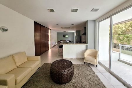 Apartamento à venda com 94m², 3 quartos e 2 vagas Apartamento à venda com 94m², 3 quartos e 2 vagasÁrea comum - Salão de festas