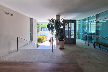 Apartamento à venda com 94m², 3 quartos e 2 vagas Apartamento à venda com 94m², 3 quartos e 2 vagasFachada