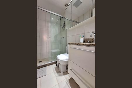 Apartamento à venda com 94m², 3 quartos e 2 vagas Apartamento à venda com 94m², 3 quartos e 2 vagasBanheiro Social