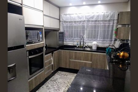Casa à venda com 140m², 2 quartos e 2 vagas