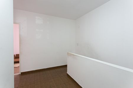 Casa à venda com 350m², 5 quartos e 5 vagas Casa à venda com 350m², 5 quartos e 5 vagasCorredor
