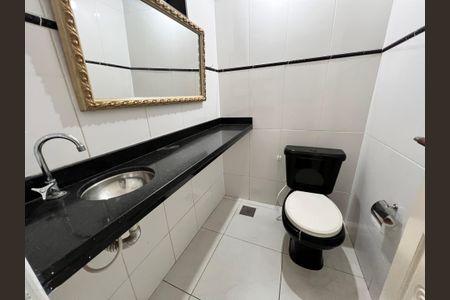 Casa de condomínio para alugar com 254m², 4 quartos e 3 vagas Casa de condomínio para alugar com 254m², 4 quartos e 3 vagasLavabo