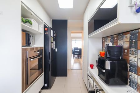 Apartamento à venda com 156m², 3 quartos e 3 vagas Apartamento à venda com 156m², 3 quartos e 3 vagasCozinha