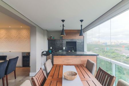 Apartamento à venda com 156m², 3 quartos e 3 vagas Apartamento à venda com 156m², 3 quartos e 3 vagasVaranda Gourmet