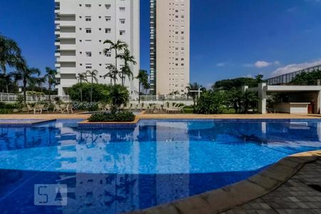 Apartamento à venda com 156m², 3 quartos e 3 vagas Apartamento à venda com 156m², 3 quartos e 3 vagasÁrea comum - Piscina