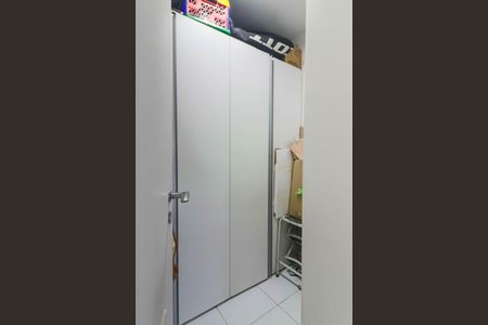 Apartamento à venda com 156m², 3 quartos e 3 vagas Apartamento à venda com 156m², 3 quartos e 3 vagasQuarto de Serviço