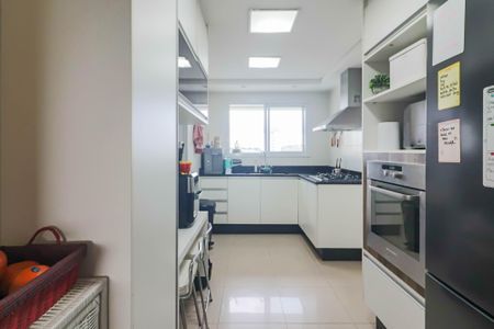 Apartamento à venda com 156m², 3 quartos e 3 vagas Apartamento à venda com 156m², 3 quartos e 3 vagasCozinha