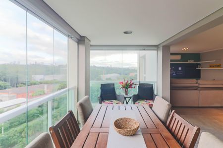 Apartamento à venda com 156m², 3 quartos e 3 vagas Apartamento à venda com 156m², 3 quartos e 3 vagasVaranda Gourmet