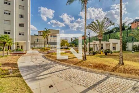 Apartamento à venda com 156m², 3 quartos e 3 vagas Apartamento à venda com 156m², 3 quartos e 3 vagasÁrea comum - Condomínio