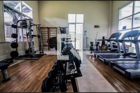 Apartamento à venda com 156m², 3 quartos e 3 vagas Apartamento à venda com 156m², 3 quartos e 3 vagasÁrea comum - Academia