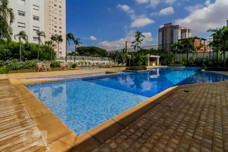 Apartamento à venda com 156m², 3 quartos e 3 vagas Apartamento à venda com 156m², 3 quartos e 3 vagasÁrea comum - Piscina