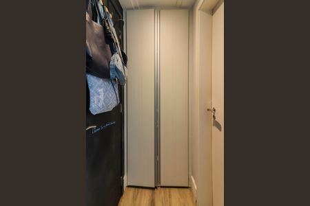 Apartamento à venda com 156m², 3 quartos e 3 vagas Apartamento à venda com 156m², 3 quartos e 3 vagasSuíte 2