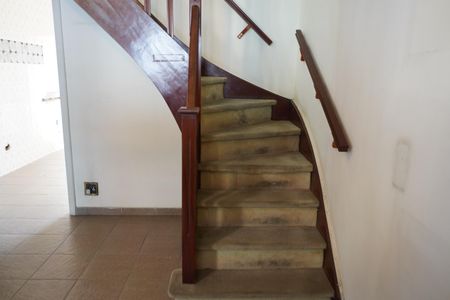 Casa à venda com 131m², 3 quartos e 1 vagaEscada