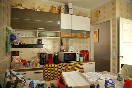 Casa à venda com 300m², 2 quartos e 2 vagasCozinha