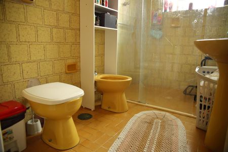 Casa à venda com 300m², 2 quartos e 2 vagasBanheiro