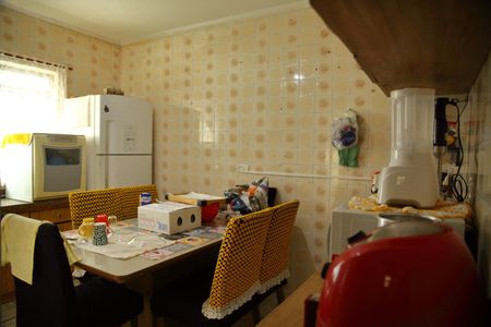 Casa à venda com 300m², 2 quartos e 2 vagasCozinha