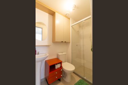 Banheiro de apartamento para alugar com 1 quarto, 27m² em Vila Butantã, São Paulo