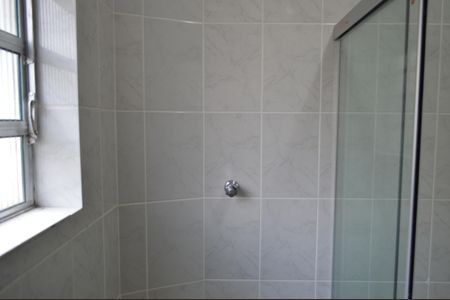 Casa à venda com 217m², 5 quartos e 2 vagasBanheiro