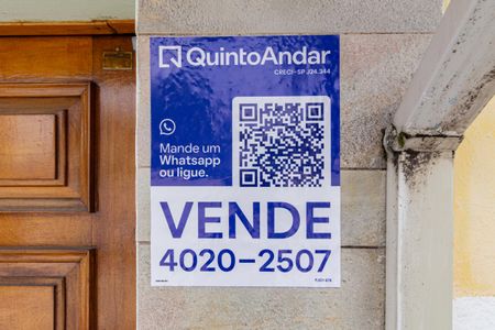 Casa à venda com 219m², 3 quartos e 3 vagas Casa à venda com 219m², 3 quartos e 3 vagasPlaca