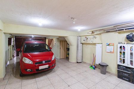 Casa à venda com 219m², 3 quartos e 3 vagas Casa à venda com 219m², 3 quartos e 3 vagasGaragem