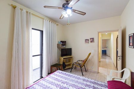 Casa à venda com 219m², 3 quartos e 3 vagas Casa à venda com 219m², 3 quartos e 3 vagasSuíte