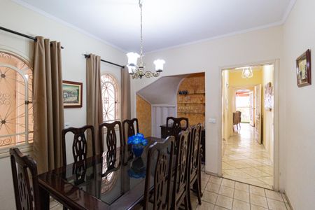 Casa à venda com 219m², 3 quartos e 3 vagas Casa à venda com 219m², 3 quartos e 3 vagasSala de jantar