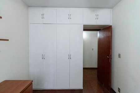 Casa à venda com 231m², 3 quartos e 3 vagas Casa à venda com 231m², 3 quartos e 3 vagasQuarto